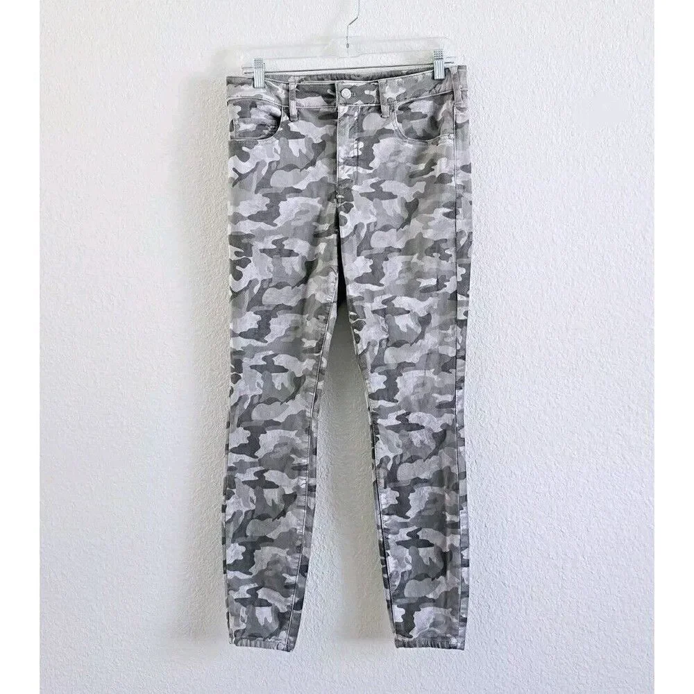 Anthropologie Pilcro Velvet Pants Camo Print Size 29 Women's High Rise Jeans